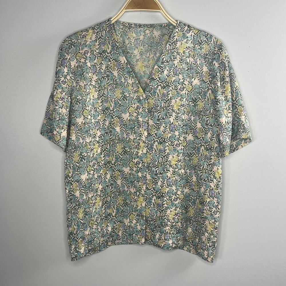 Vintage 90s Doncaster 100% Silk Blouse Size 6 Pastel Floral Button Front
